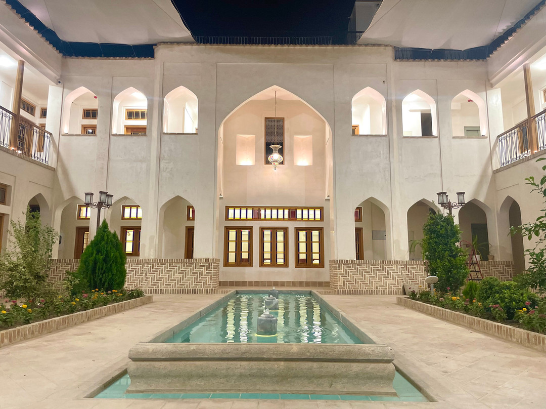 Sabat Hotel