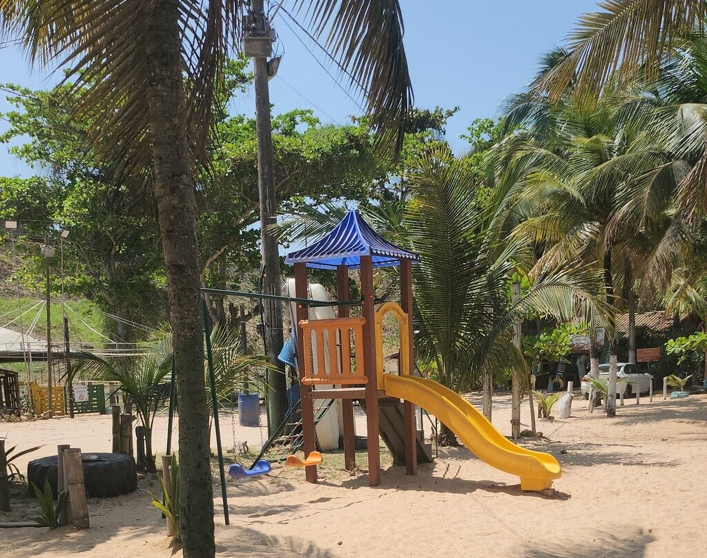 Coqueiro Beach景点图片