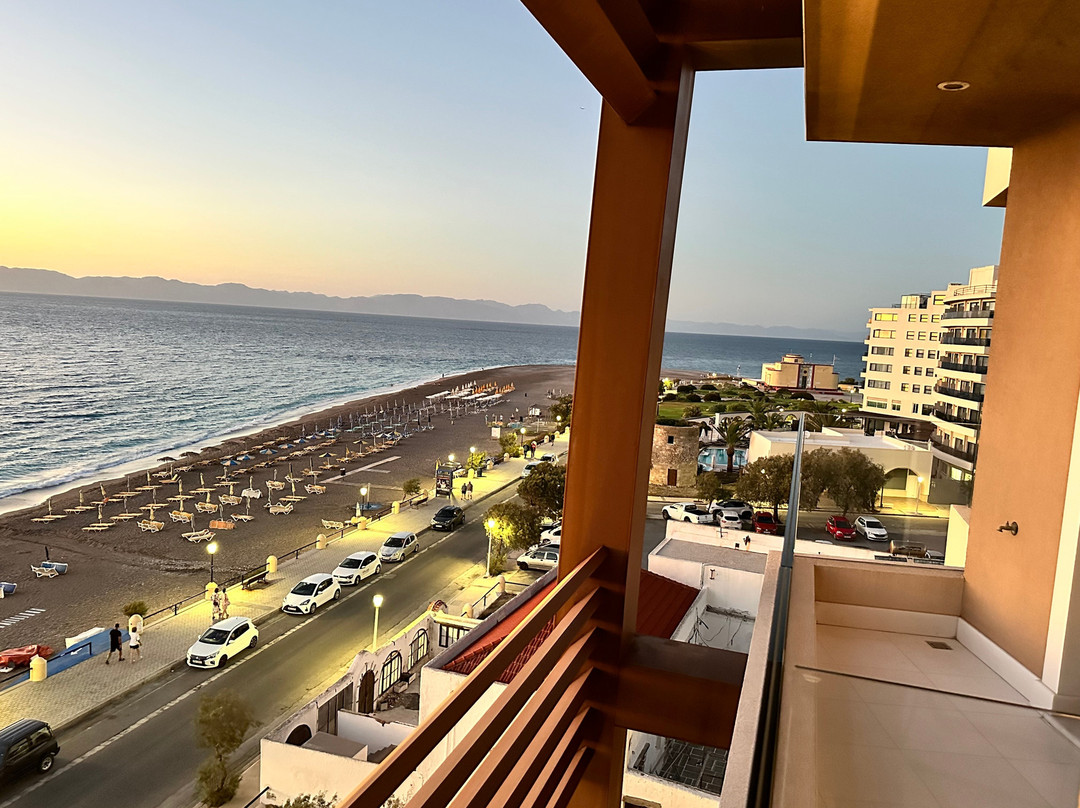 Bellevue On The Beach Suites主图