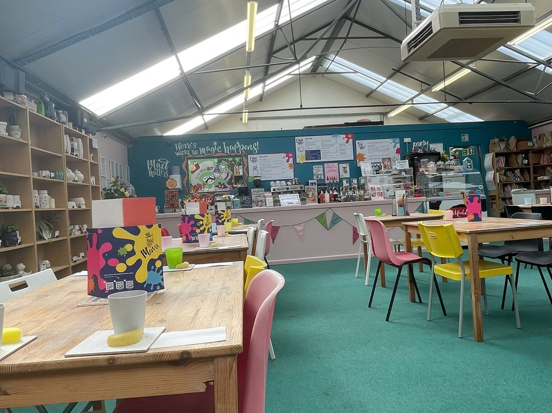 Mad Hatters Pottery Cafe, Arborfield-Arborfield Cross必去景点