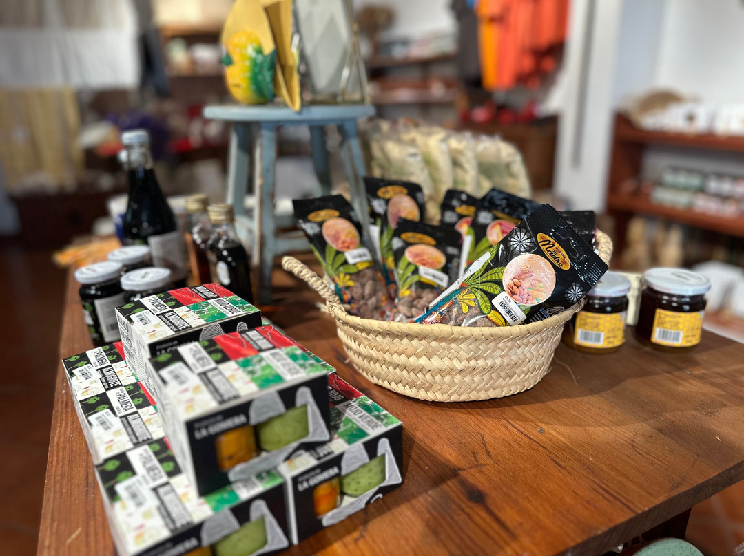 Shop Los Telares-Hermigua必去景点