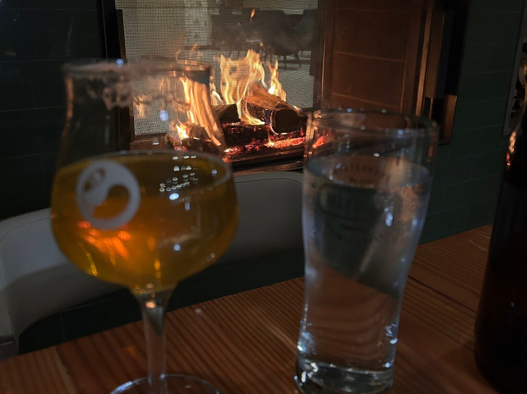 Hew & Draw Hotel主图