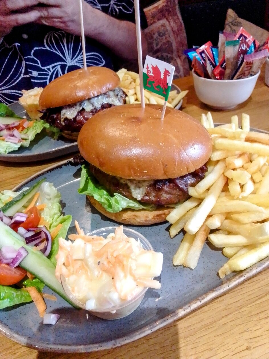 Oakeley Arms Hotel-官方
