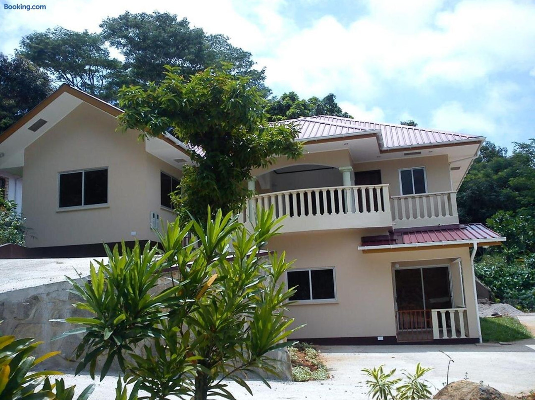 Zeph Self Catering