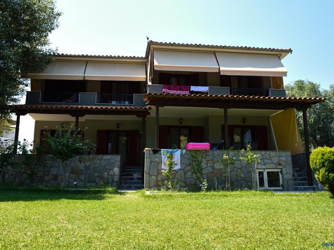 Anna Pousi Studios & Apartment