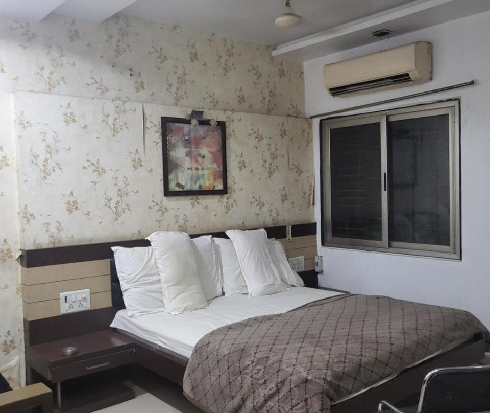 Hotel Satnam Interenational