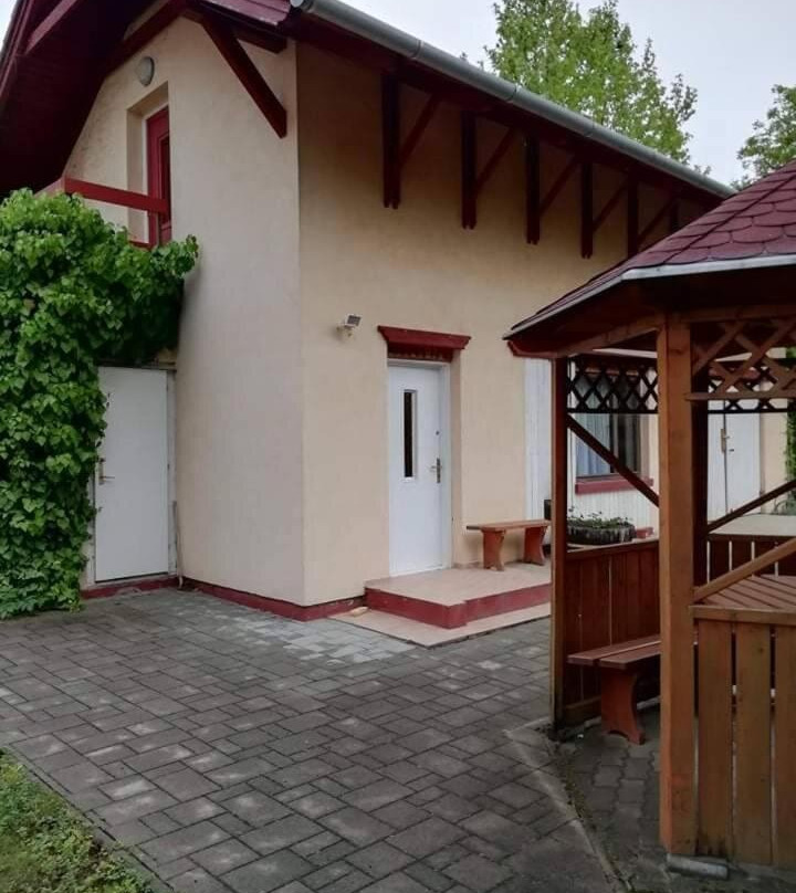 Tuja Vendeghaz