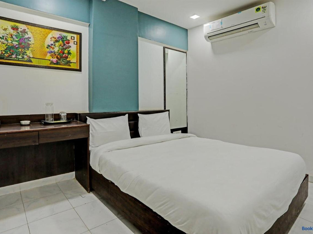 Hotel O Pooja Palace