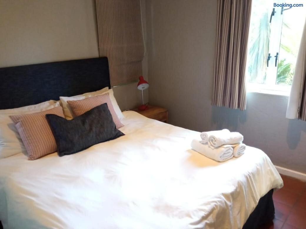 Cannon Rocks Beach Suites