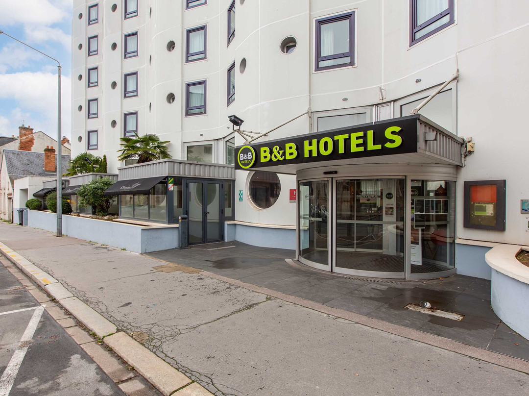 B&B HOTEL Orléans Centre Foch
