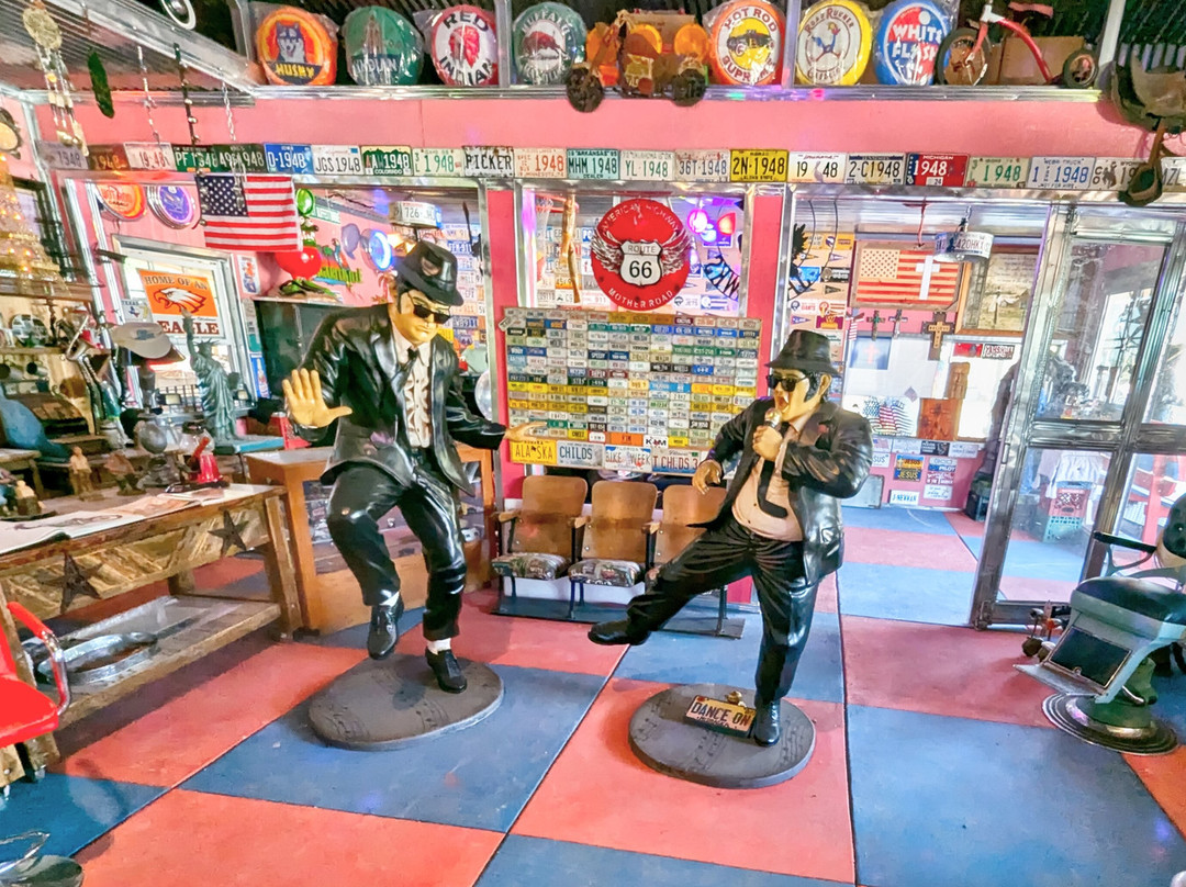 Crosstar Flag And Tag Museum-Afton必去景点