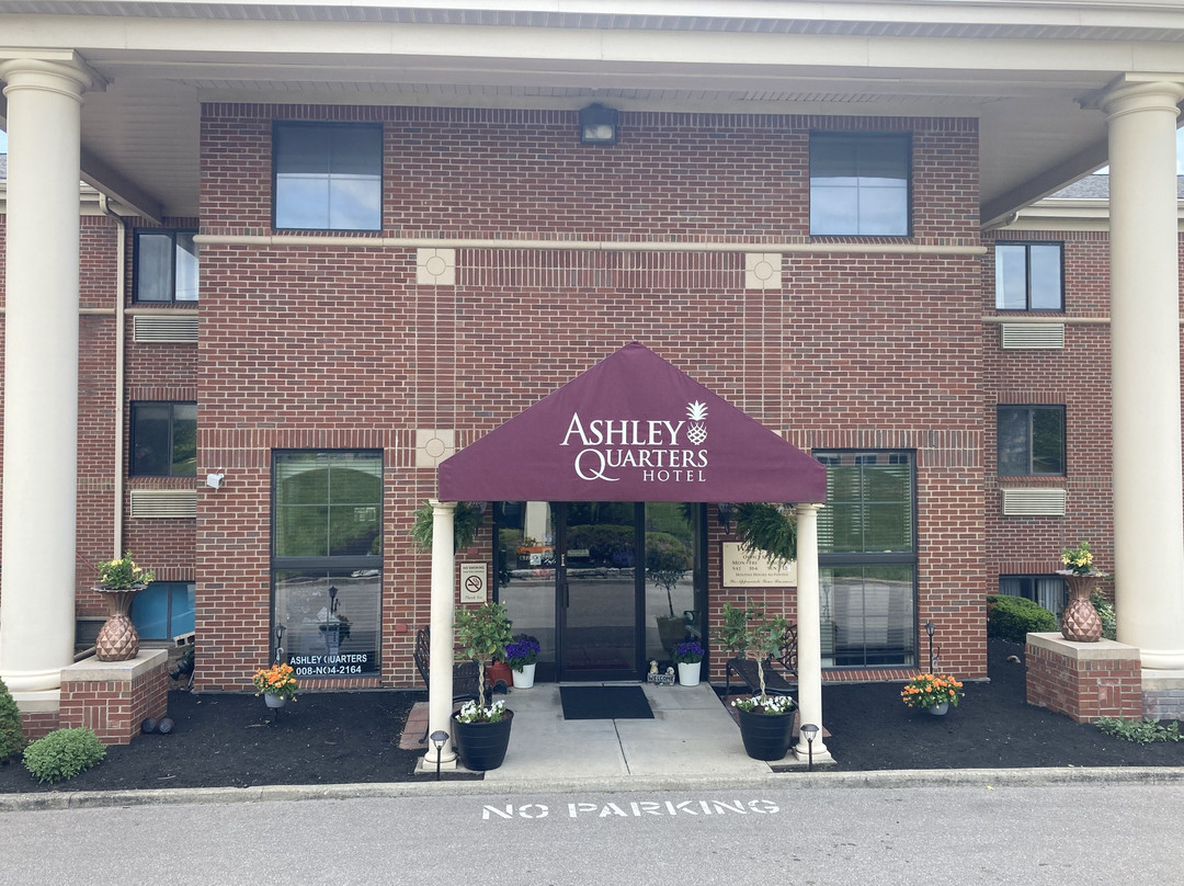 Ashley Quarters Hotel Cincinnati Airport主图