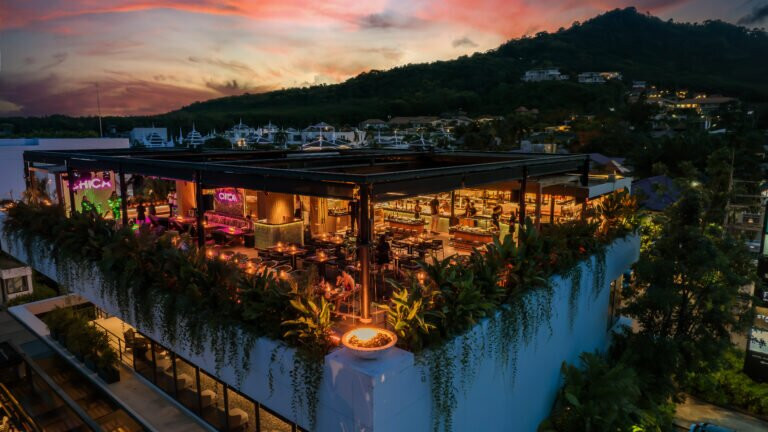 Chica Rooftop Lounge