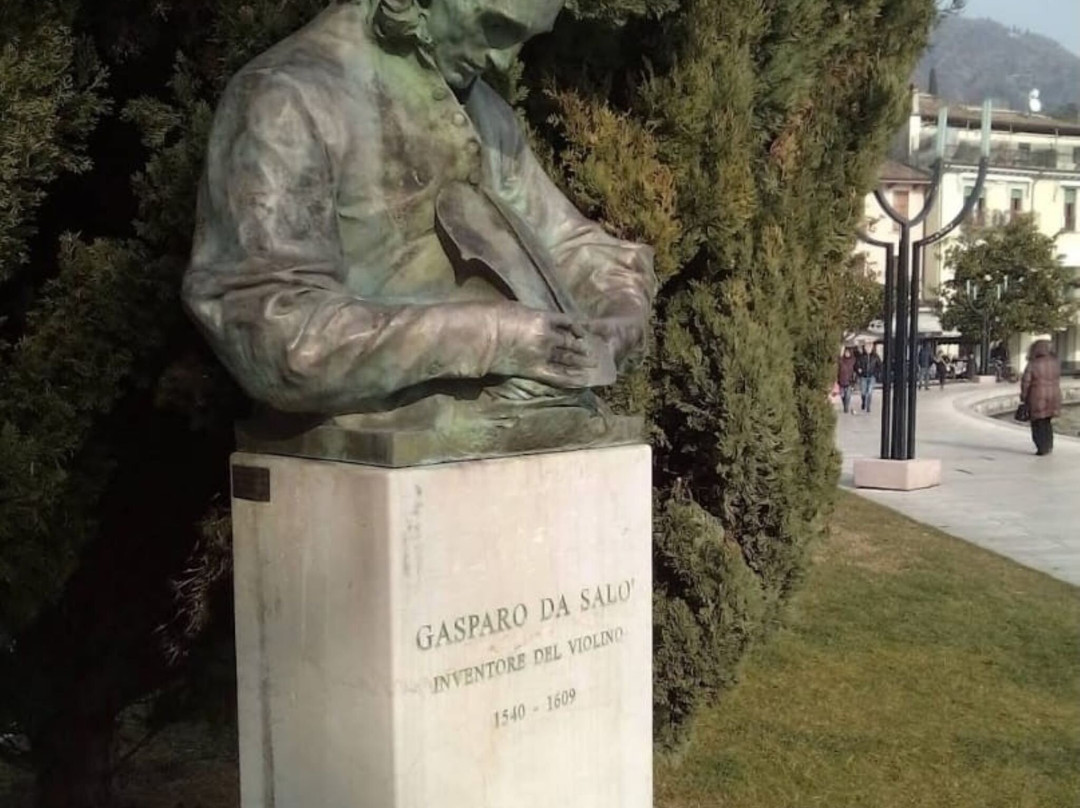 Monumento A Gasparo Da Salò景点图片