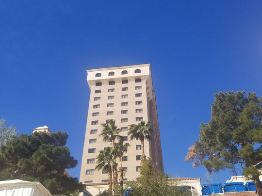 劳克林哈拉斯赌场酒店主图