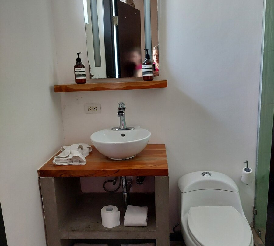 Tantalo Hotel / Kitchen / Roofbar主图