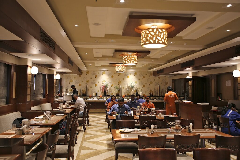 Kailash Sarovar Hotel