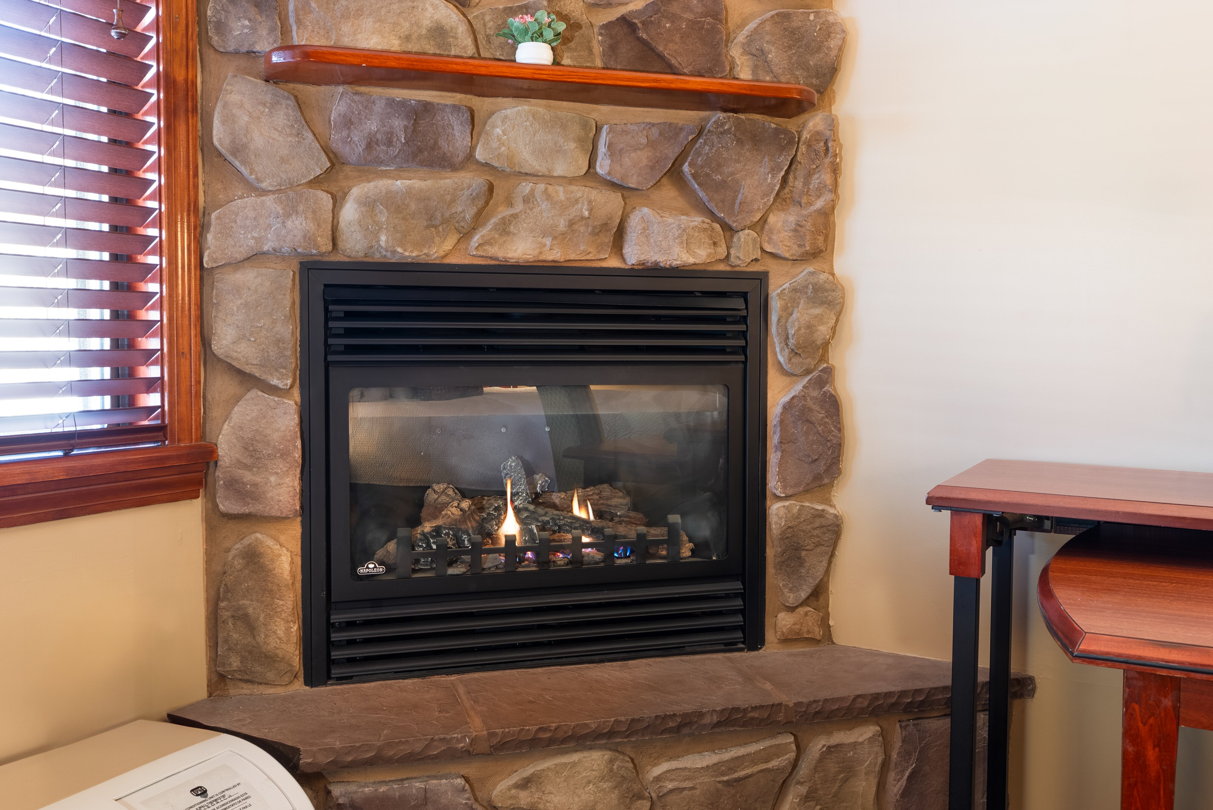 Fireside Inn & Suites West Lebanon-客卧