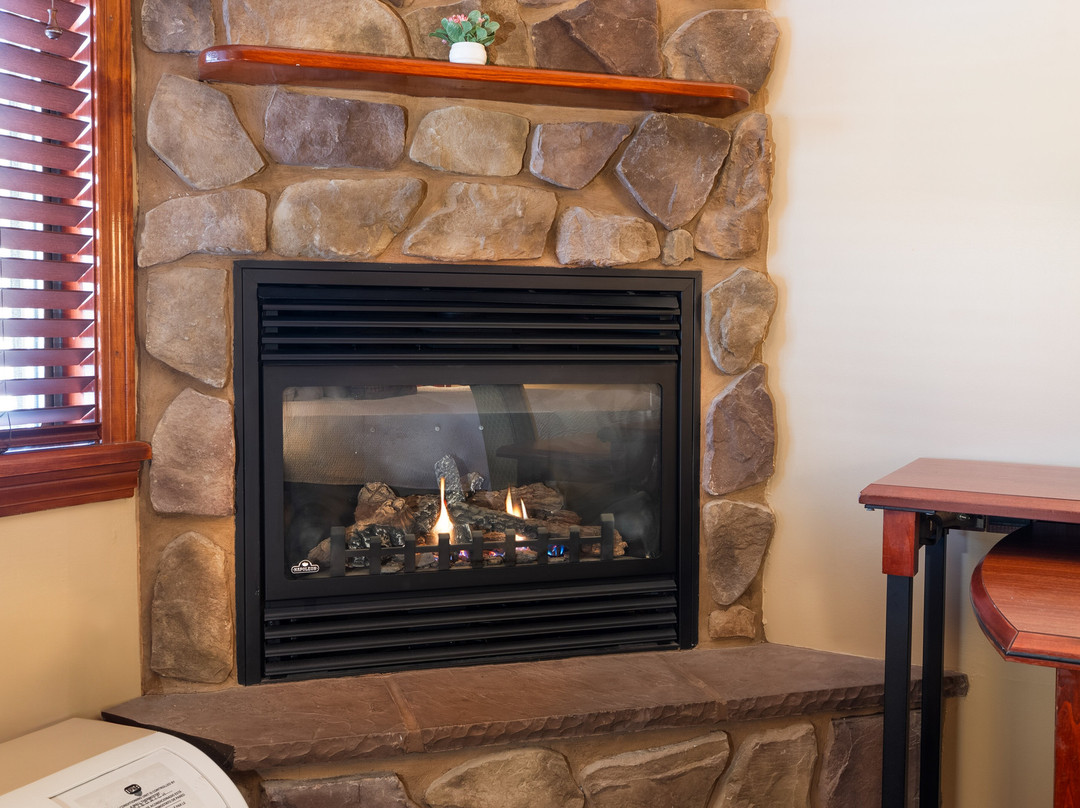 Fireside Inn & Suites West Lebanon主图