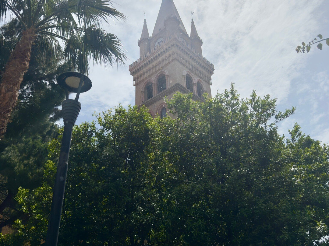 Bell Tower and Astronomical Clock (Orologio Astronomico)景点图片