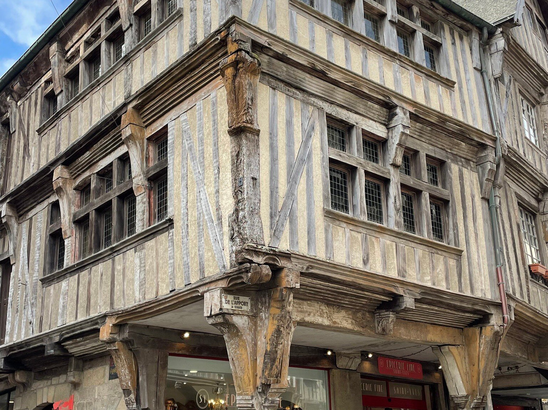 Cit'Hotel le Challonge主图