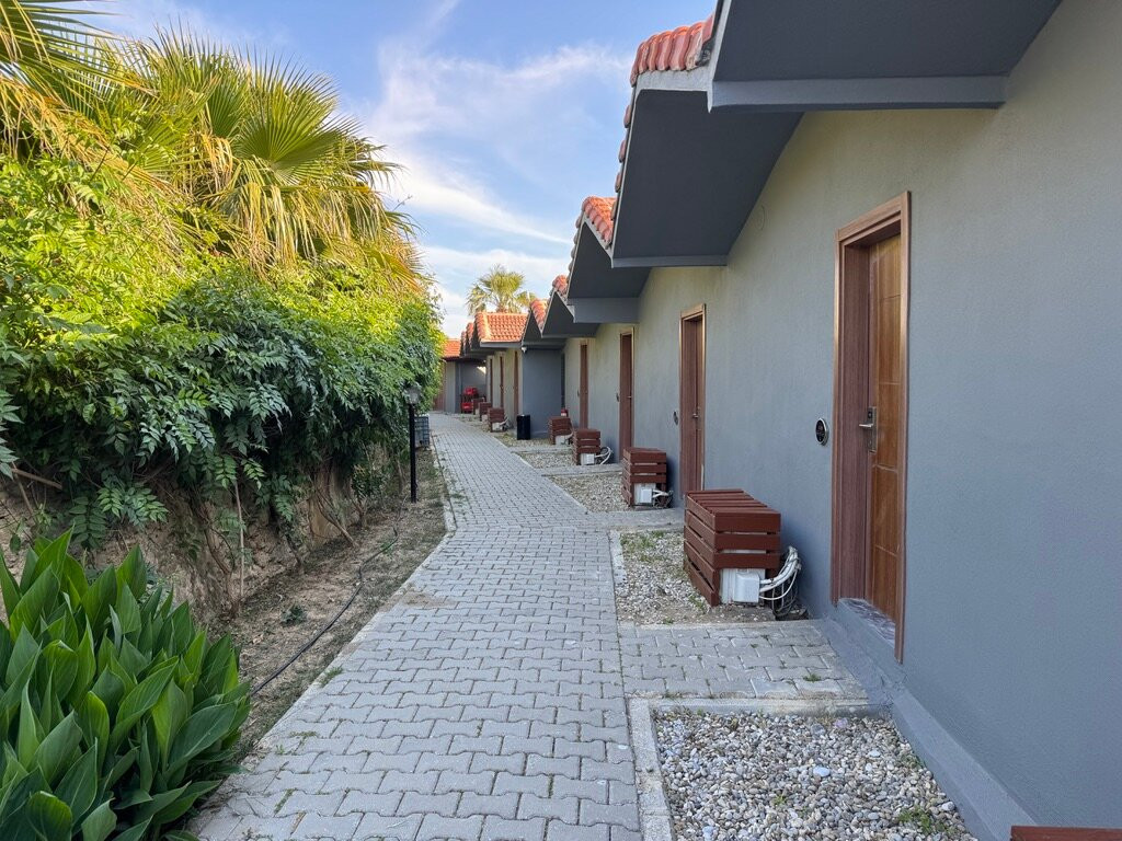 Adora Calma Beach Hotel主图