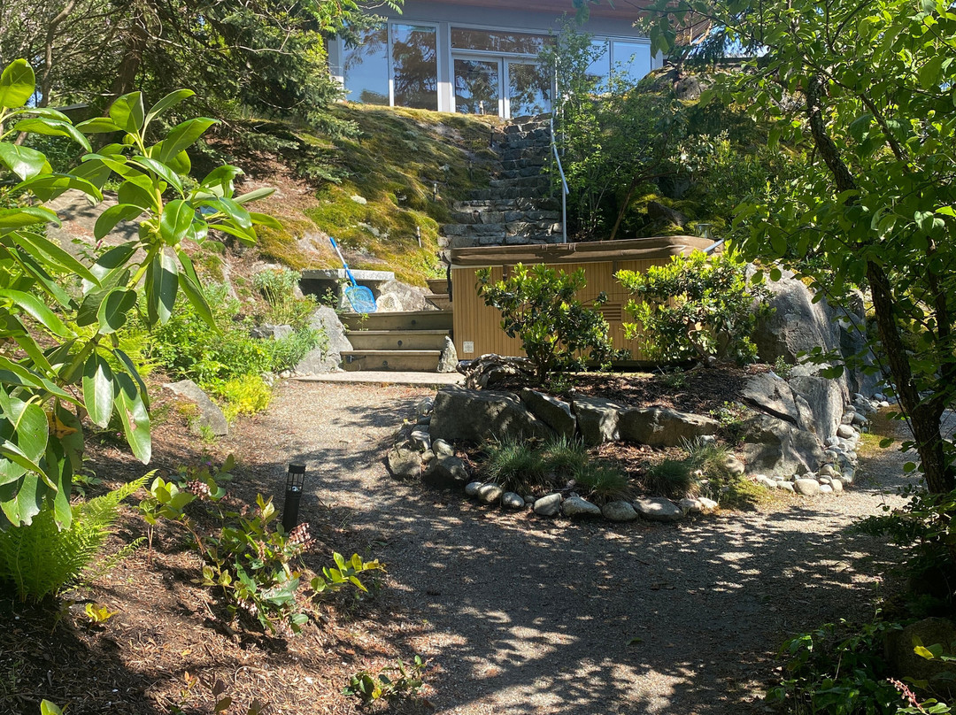 Pointhouse Suites on Sargeant Bay主图