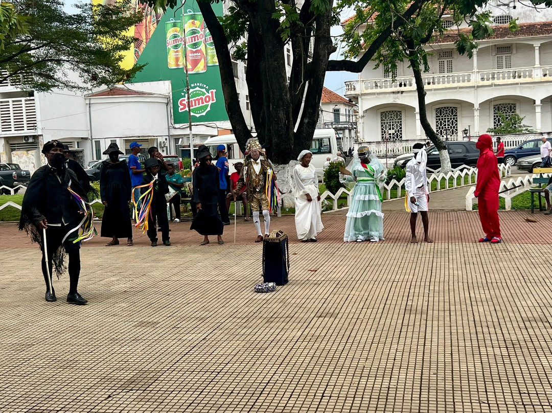 Praca da Independencia景点图片