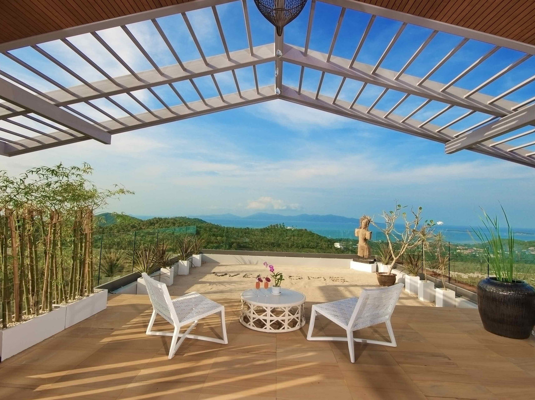 Crystal Blue Luxury Villa