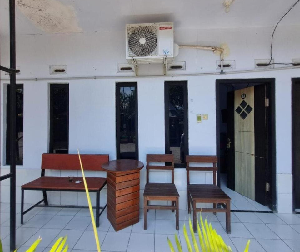 Oyo 93381 New Asembagus 3