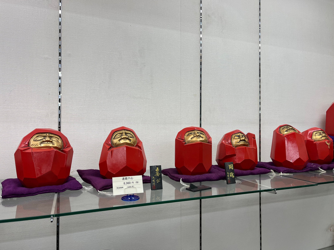 Gallery Yotsui Artcrafts-高冈市必去景点