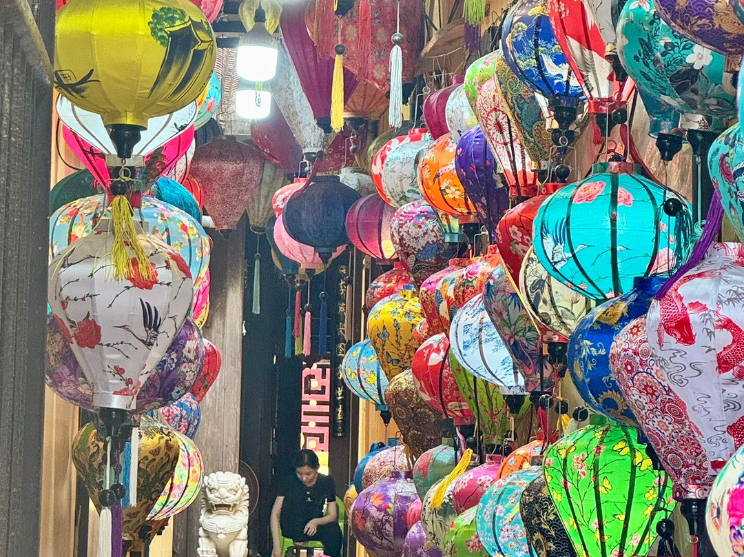 Realistic Asia景点图片