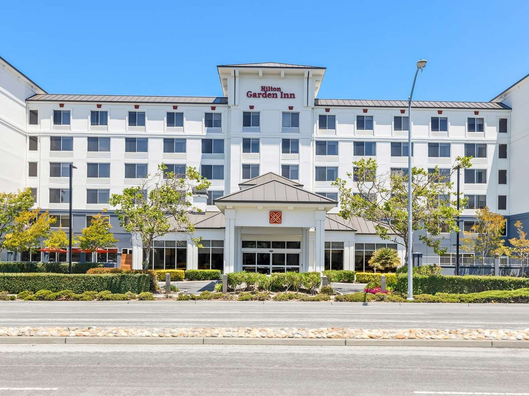 圣马特奥希尔顿花园假日酒店