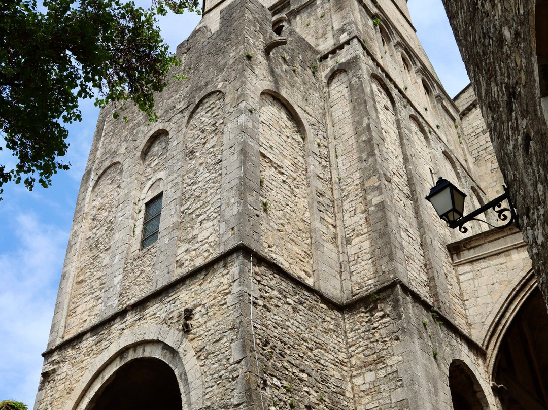 Viviers Cathedral-Viviers必去景点