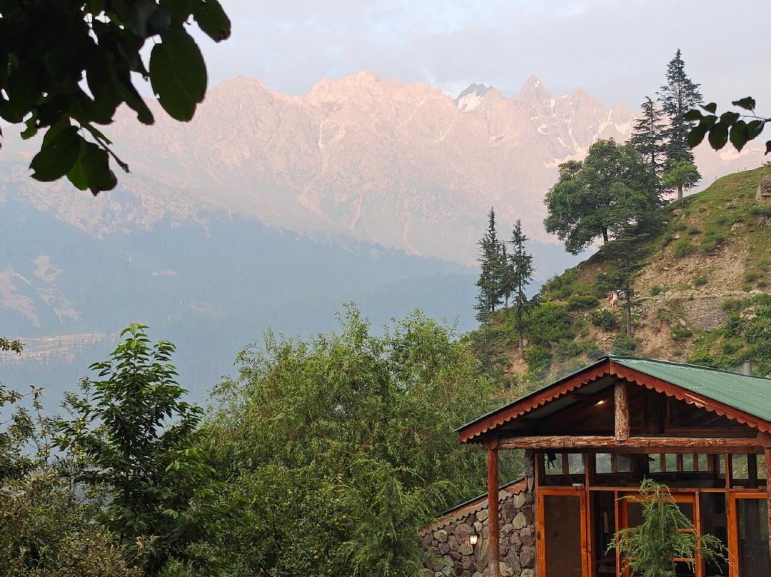 Walnut Heights by Roomy, Kalam主图