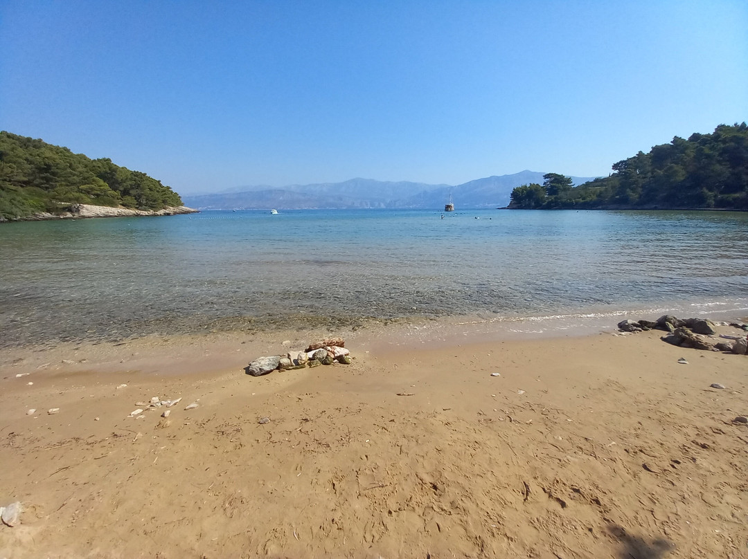 Lovrecina Bay-Postira必去景点