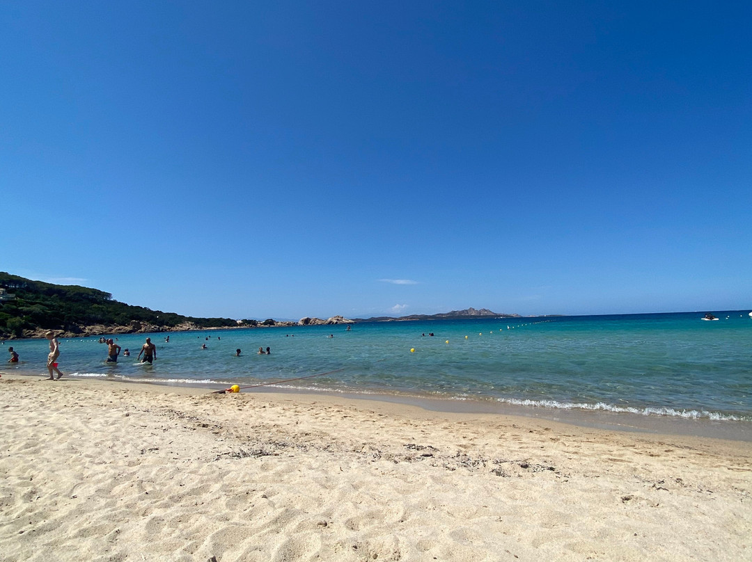 Spiaggia libera Baja Sardinia-Baia Sardinia必去景点