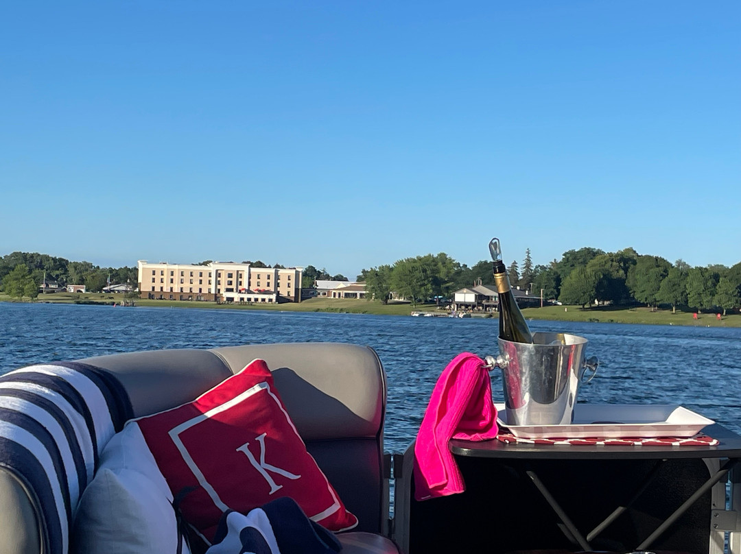 Big Fish Boat Tours-Penn Yan必去景点