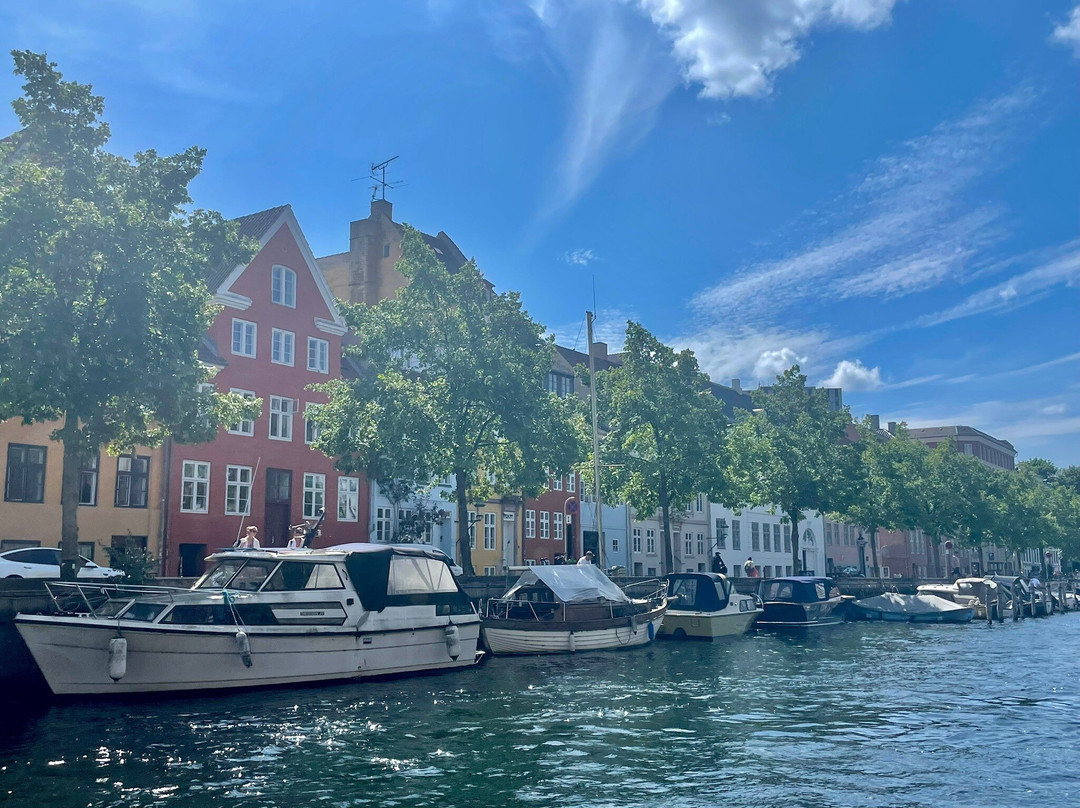 See Copenhagen from a HydroBike-哥本哈根必去景点