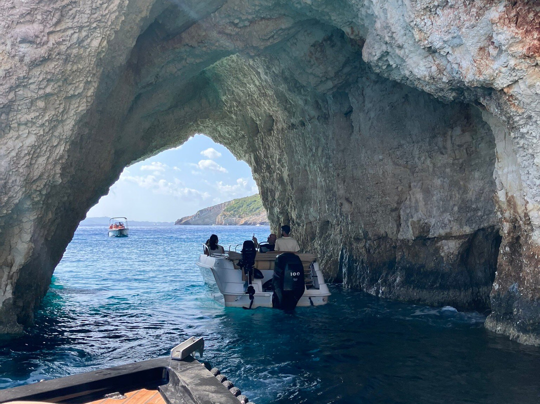 Sunbum Boat Rentals-Agios Nikolaos必去景点