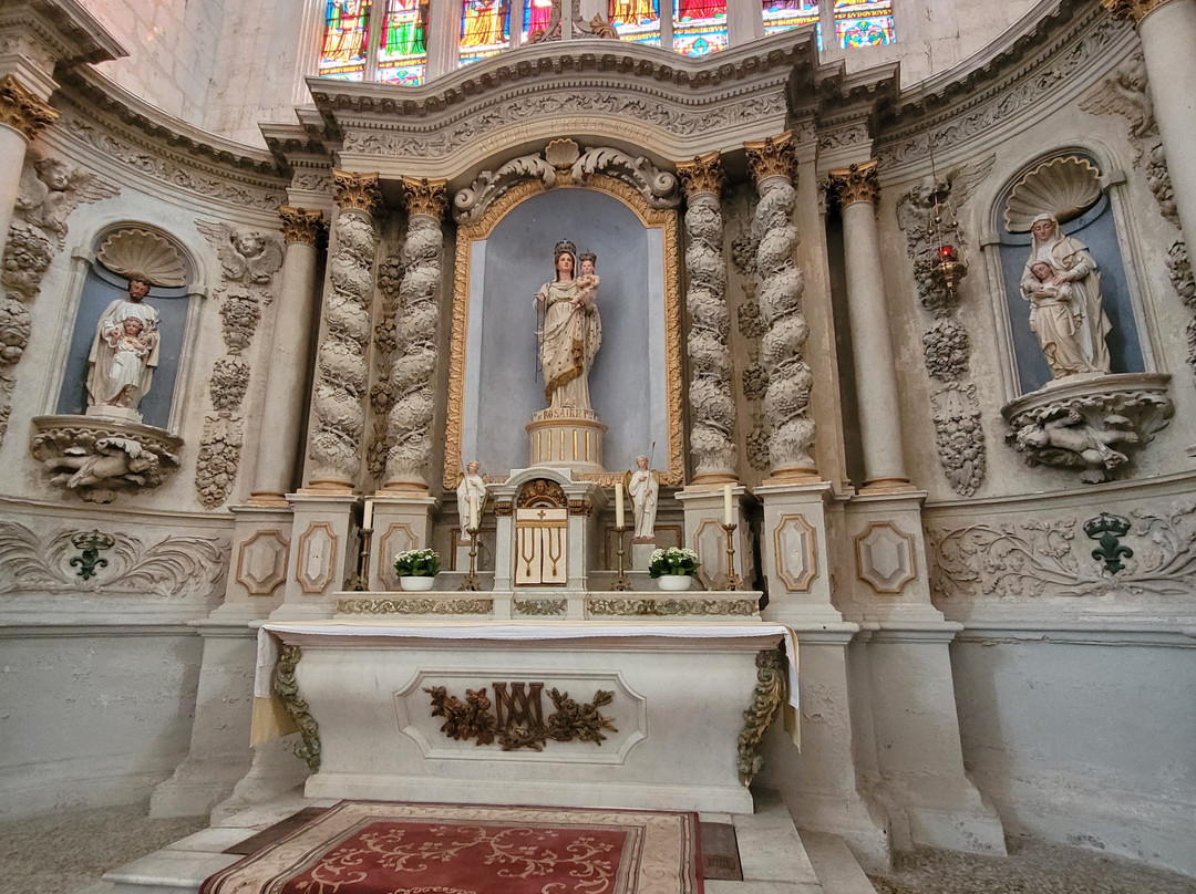 Abbatiale de Saint Maixent-Saint-Maixent-l'Ecole必去景点