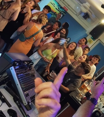 Old Town Bar-沙尔必去景点