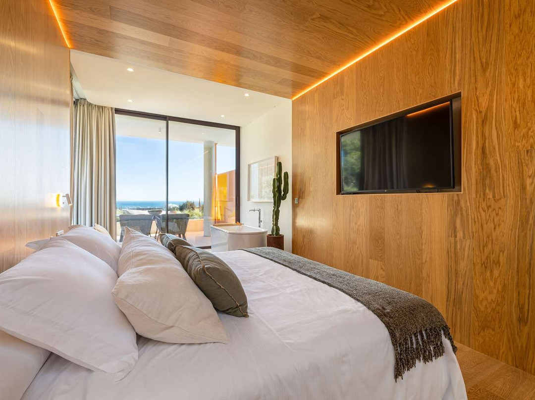 Leiro Residences