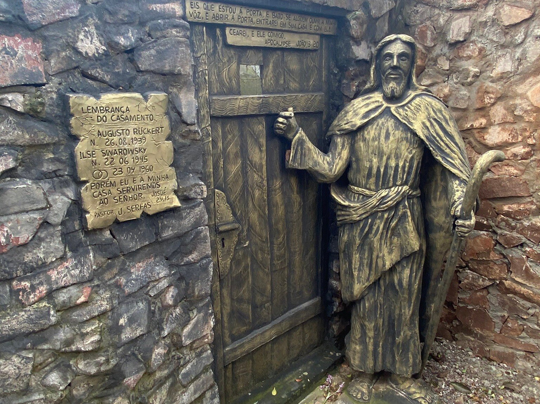 Jardim Temático Genealógico Rückert-Thal-Tres Passos必去景点