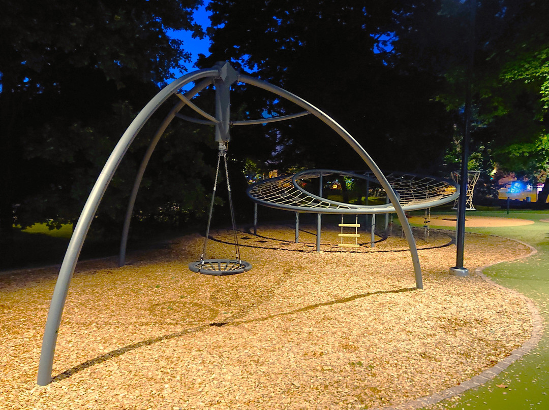 Kaisaniemi Park-赫尔辛基必去景点