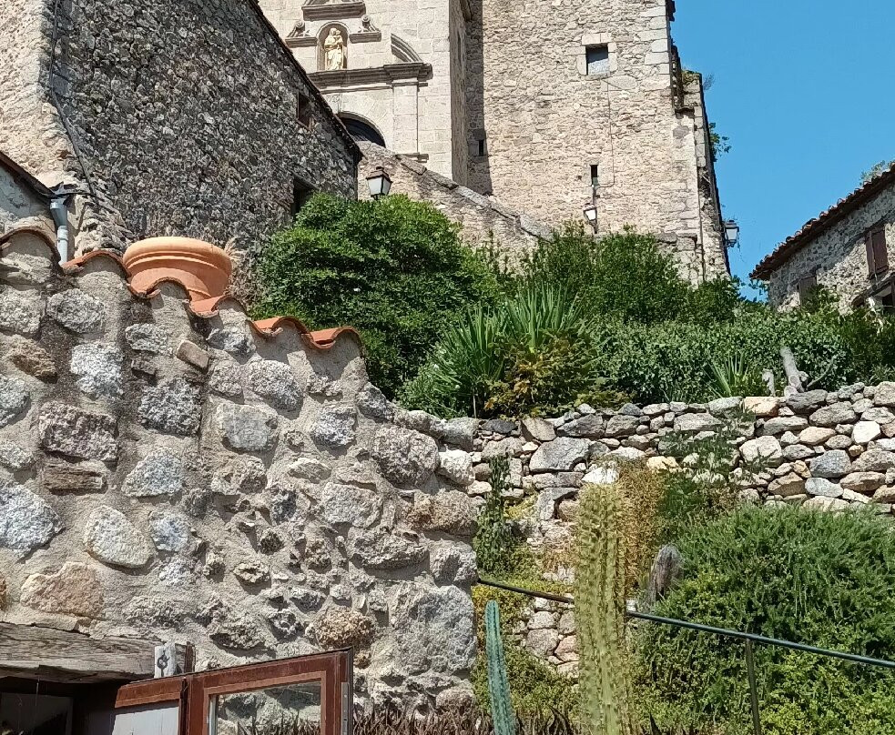 Village Abandonne de Comes-Eus必去景点