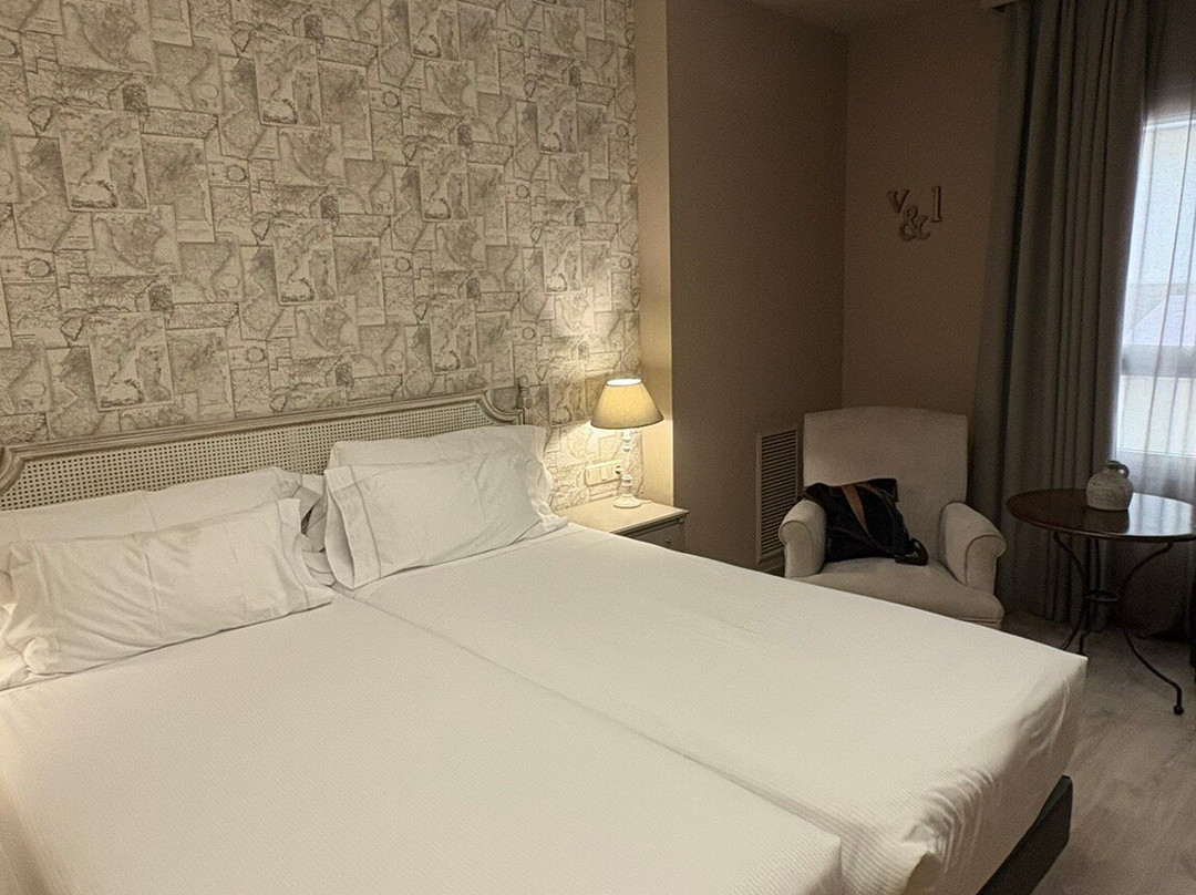 文奇莱斯酒店主图