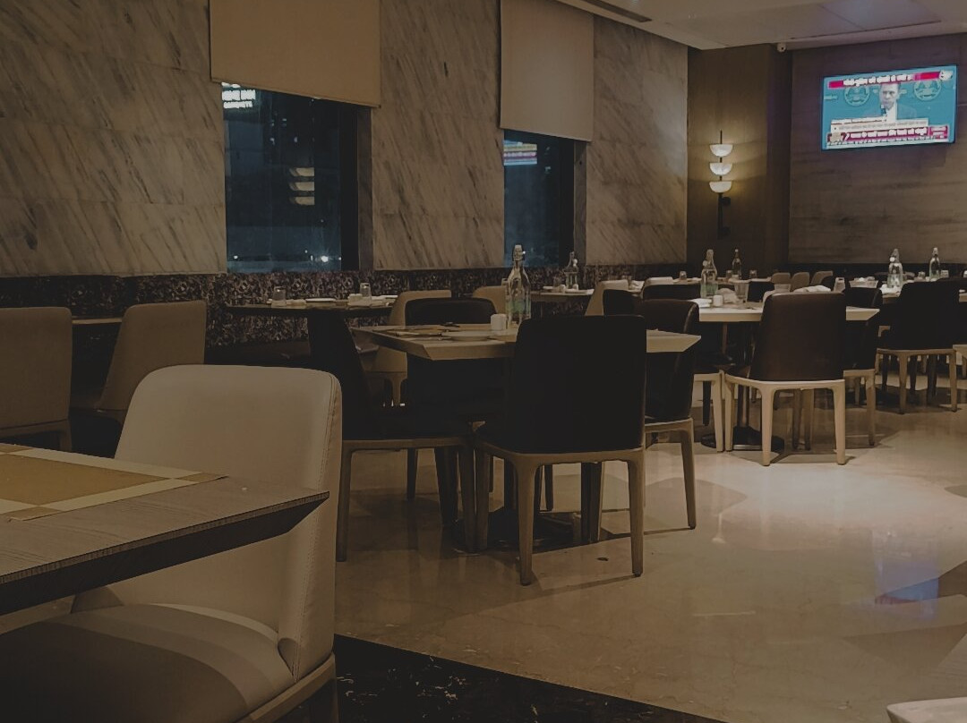 Royal Hometel Suites主图