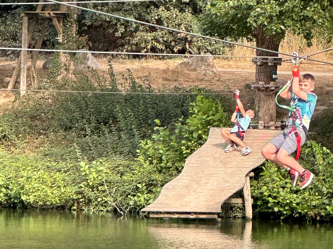Le Grand Défi-Saint-Julien-des-Landes必去景点