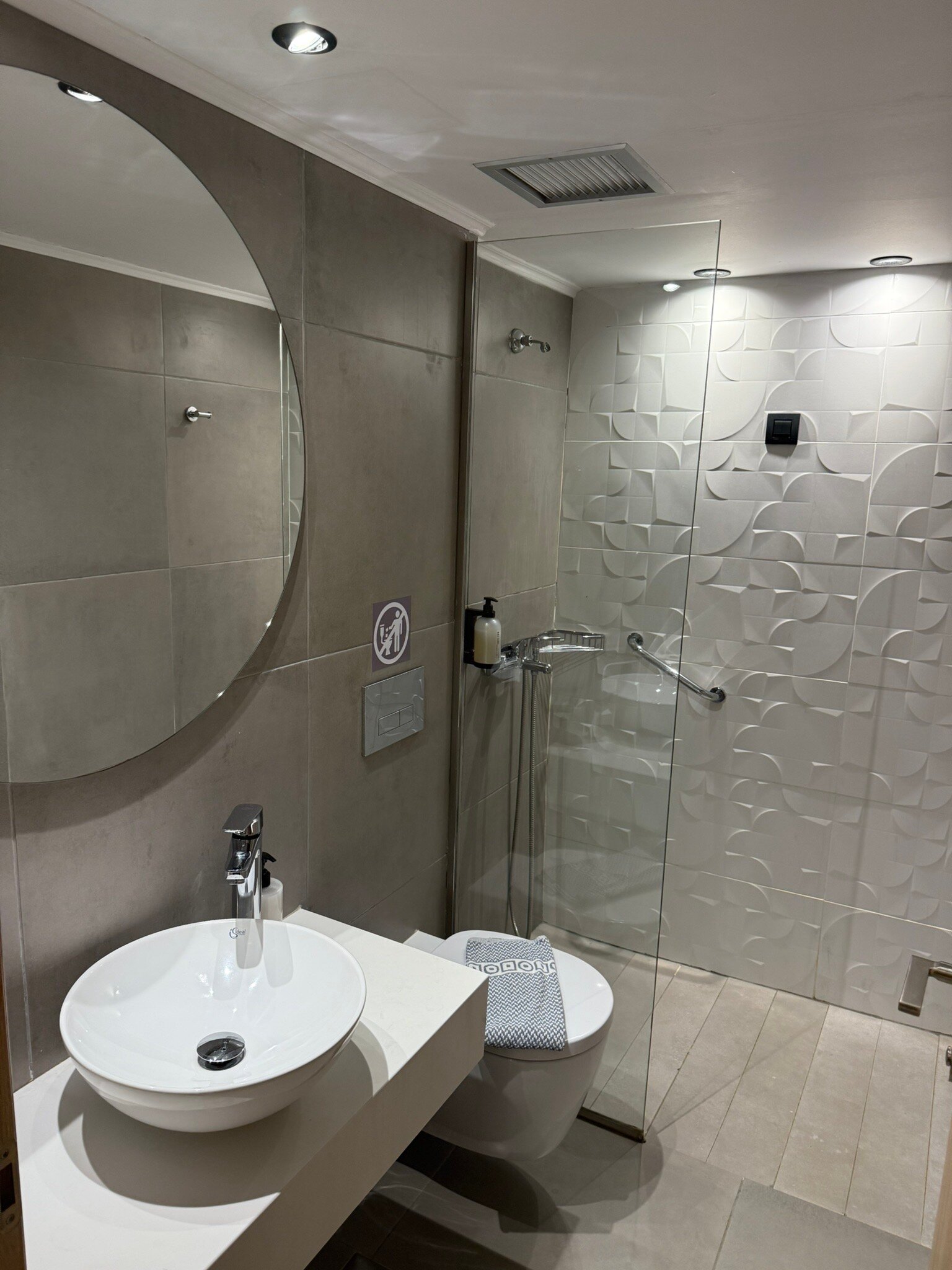 Blue Sea Holiday Village-官方
